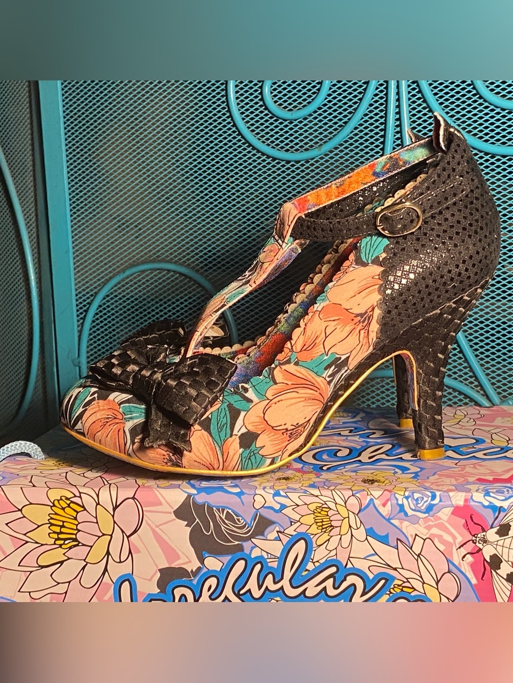 Irregular Choice BLOXY T strap Mary Jane’s, floral,black with bows,in box, 9 - Picture 10 of 13